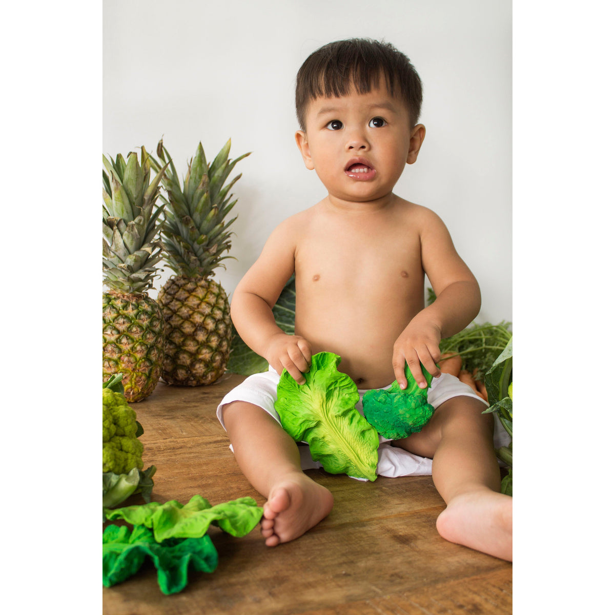 Oli &amp; Carol Brucy the Broccoli Teether