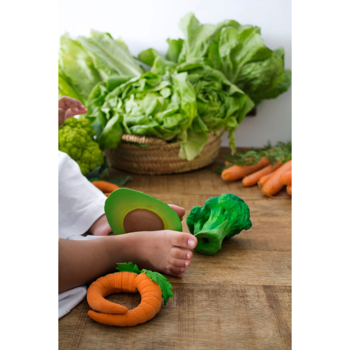 Oli &amp; Carol Brucy the Broccoli Teether