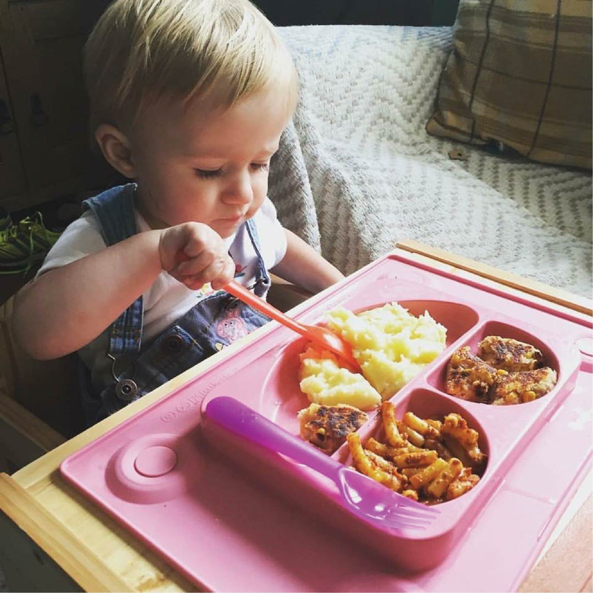 EasyTots EasyMat 防滑矽膠餐盤套裝 - Pink