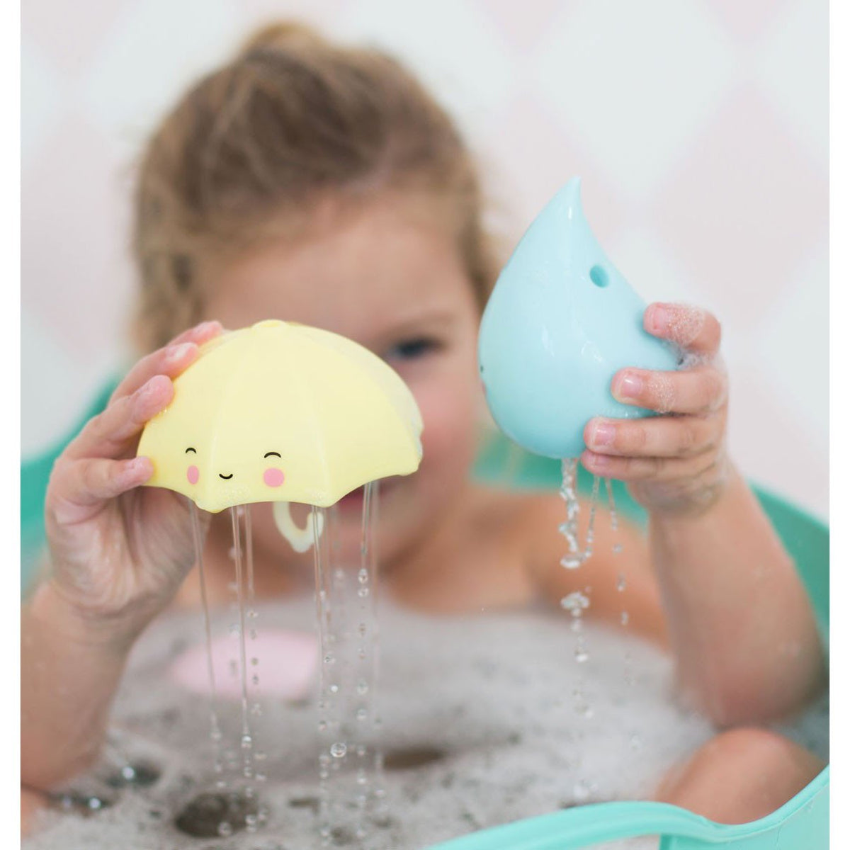 a-little-lovely-company-bath-toy-raindrop- (3)