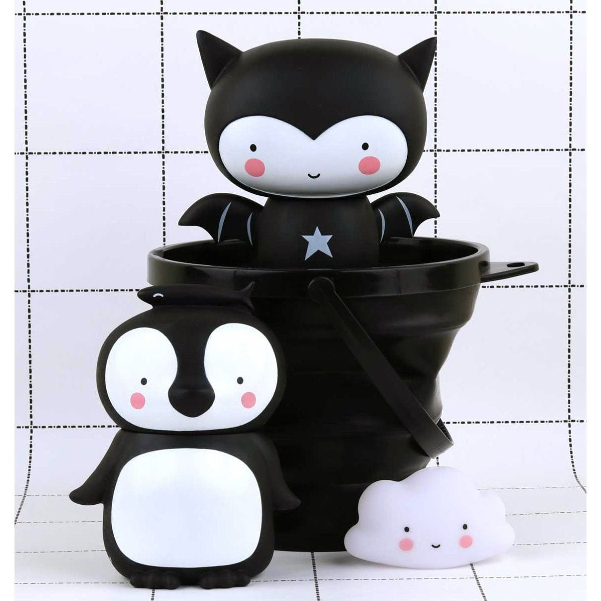 a-little-lovely-company-bucket-and-spade-set-black- (5)