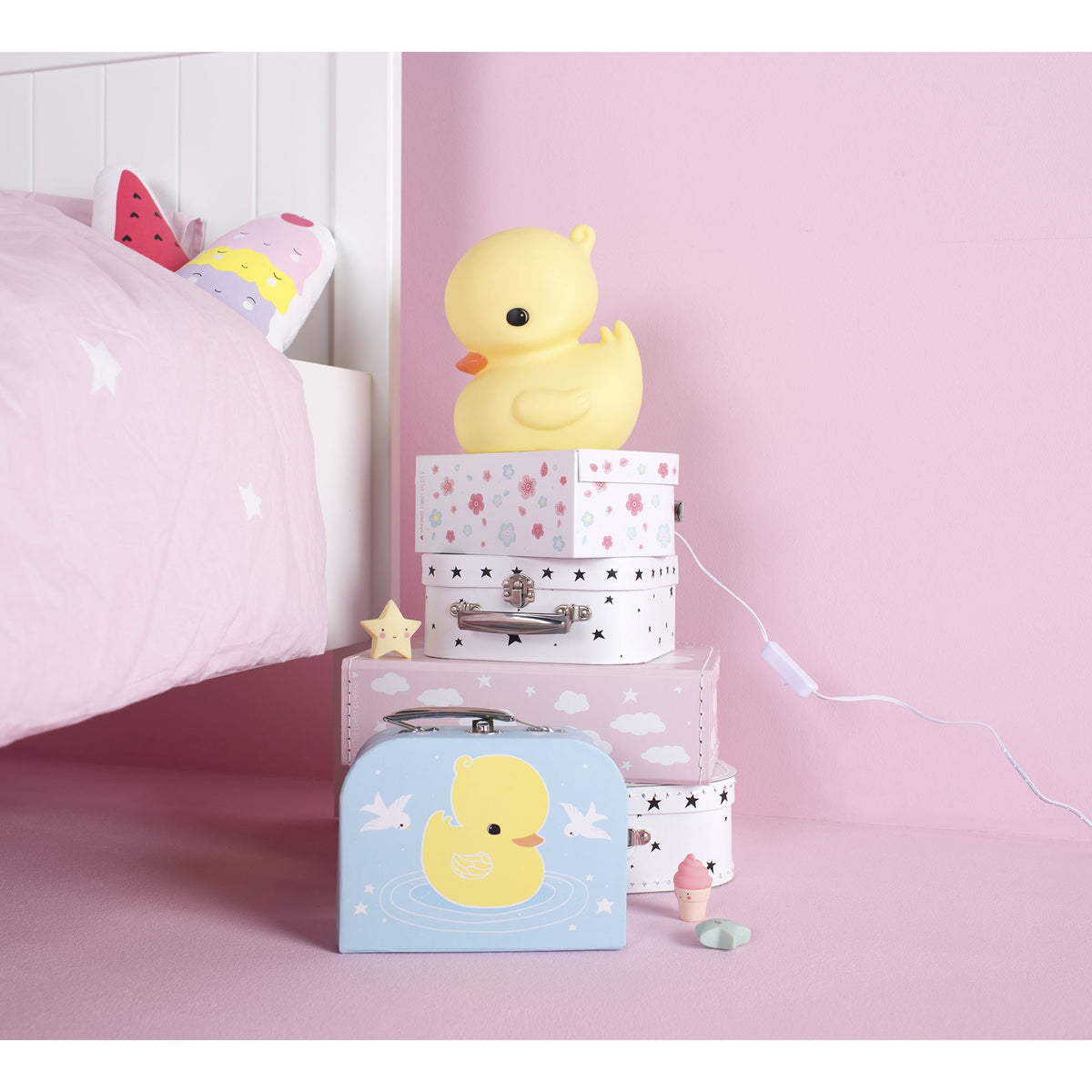 a-little-lovely-company-little-suitcase-duck- (3)
