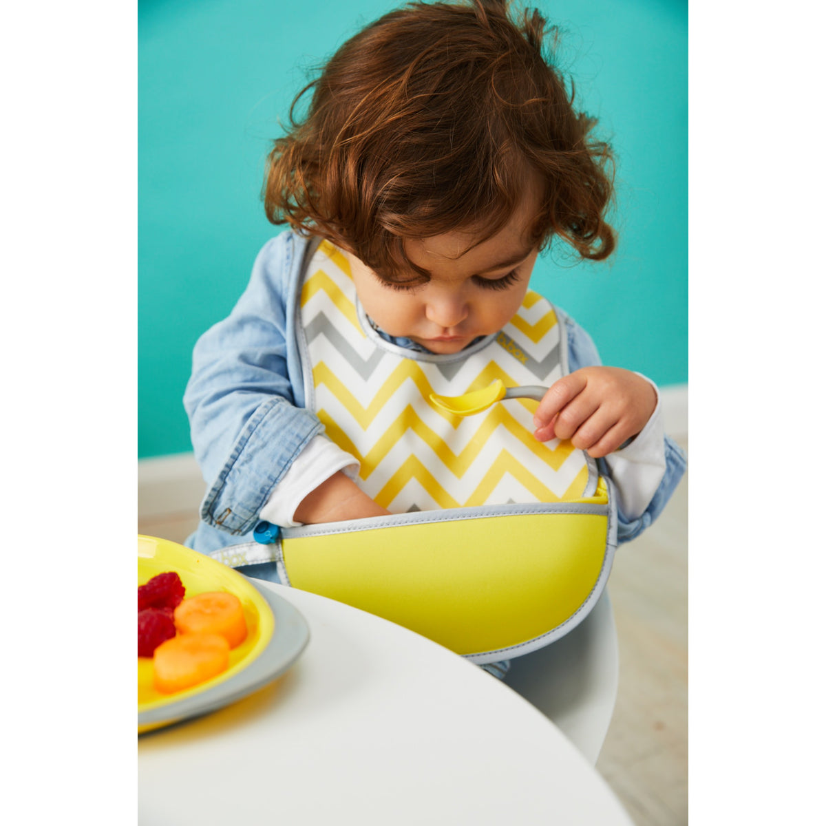b.box Travel Bib - Pink Flower Power