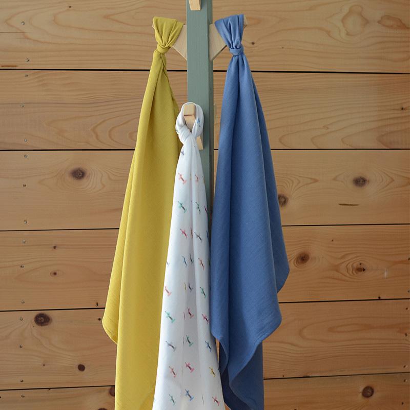 beaba-set-of-3-cotton-muslin-wraps-teckel-beige (5)