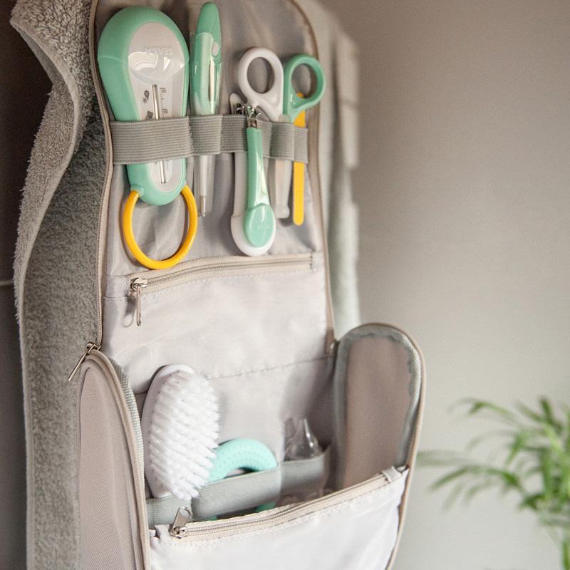 beaba-toiletry-bag-grey- (15)