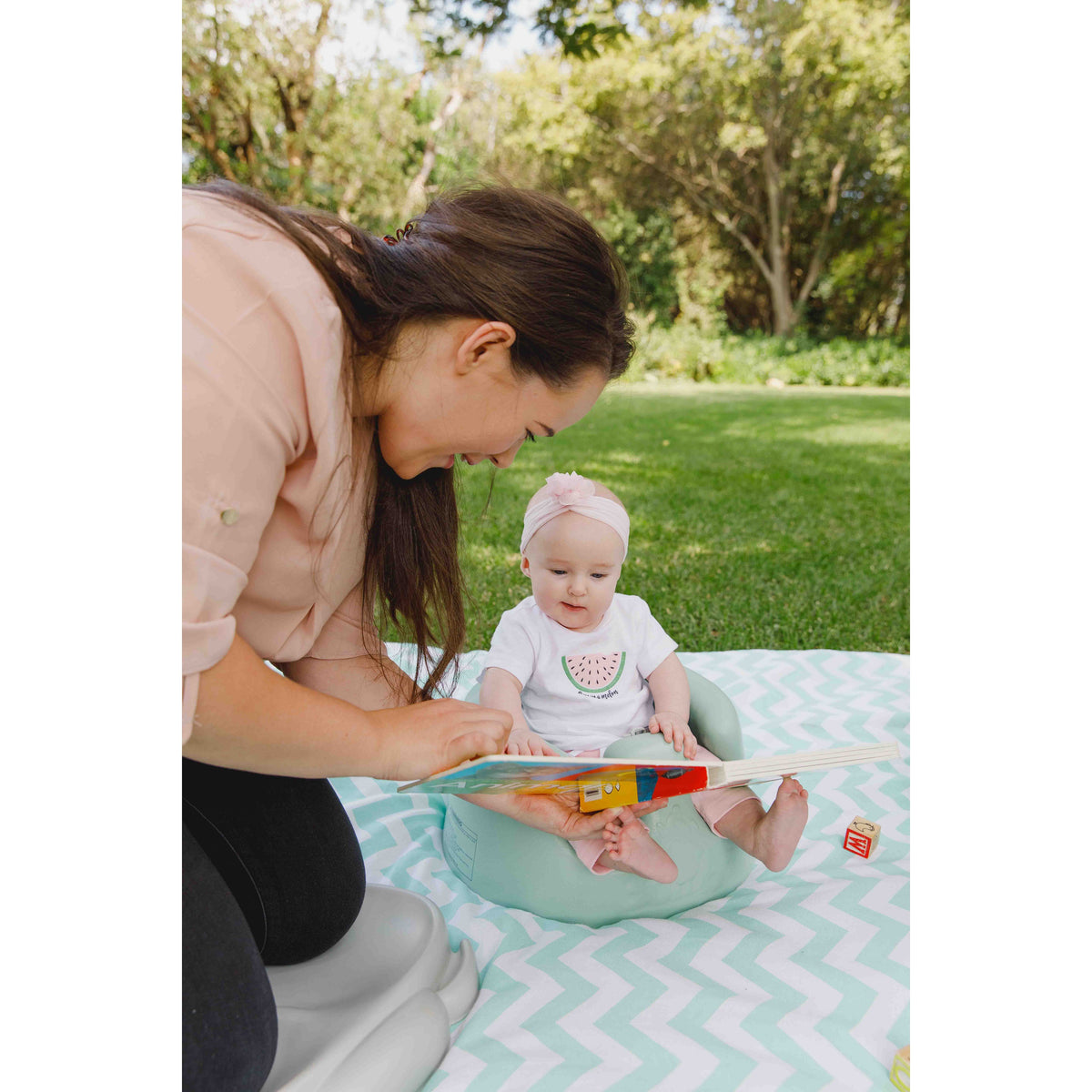 bumbo-floor-seat-hemlock- (6)