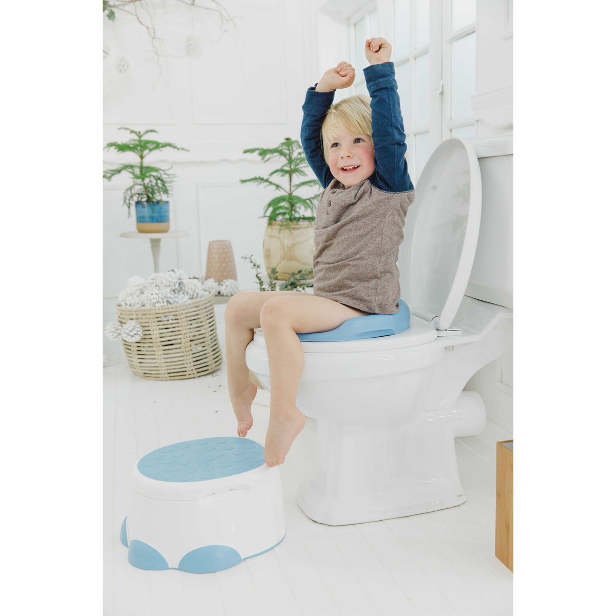 bumbo-step-n-potty-blue- (11)
