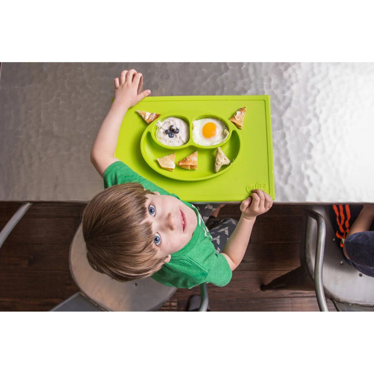 ezpz-happy-mat-silicone-plate-&amp;-placemat-coral- (6)