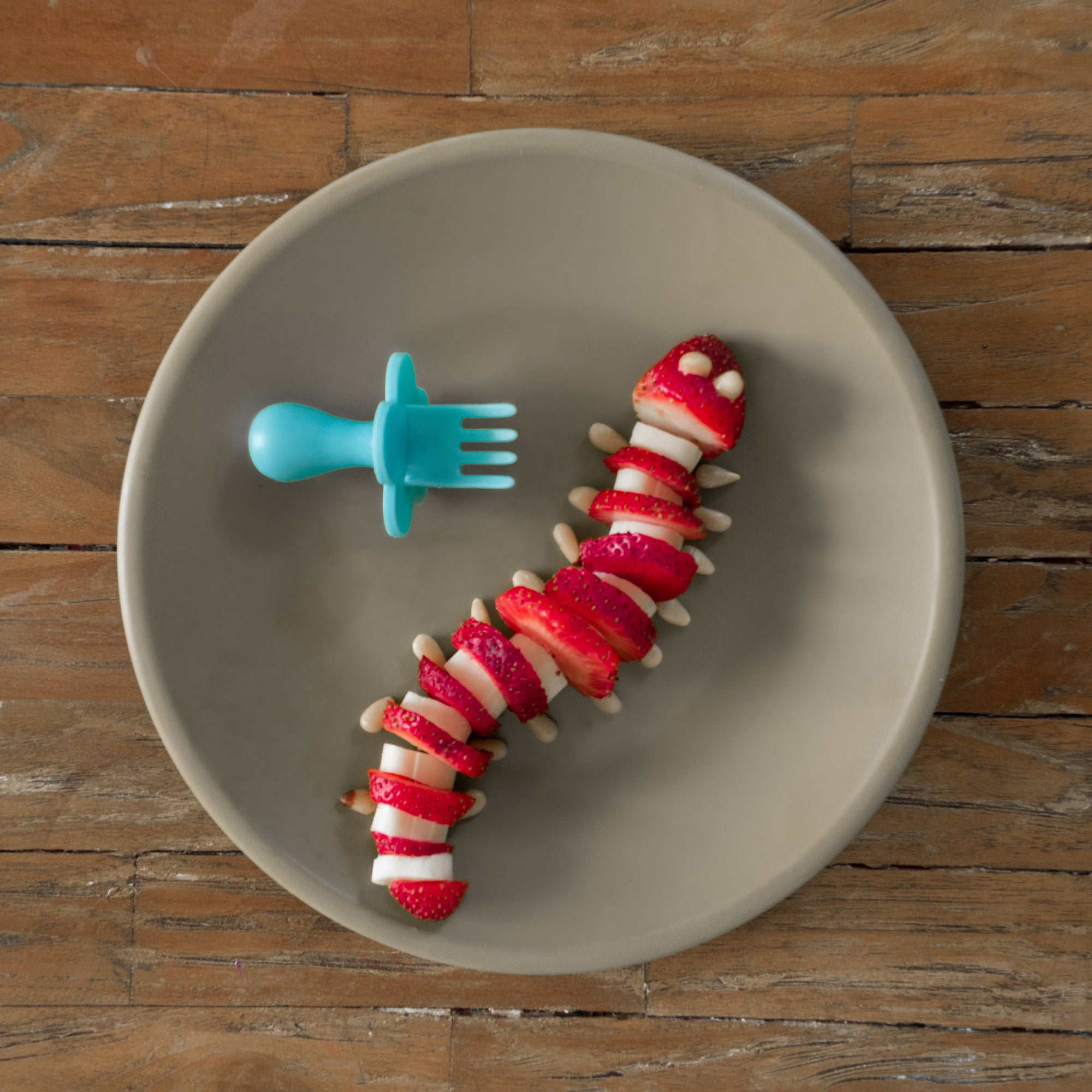 https://www.mightyrabbit.com/cdn/shop/products/grabease-fork-and-spoon-set-teal-_38_2000x.jpg?v=1593773893