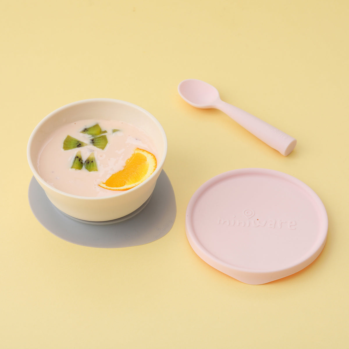miniware-first-bite-set-pla-cereal-suction-bowl-vanilla-+-silicone-spoon-and-cover-in-cotton-candy- (9)