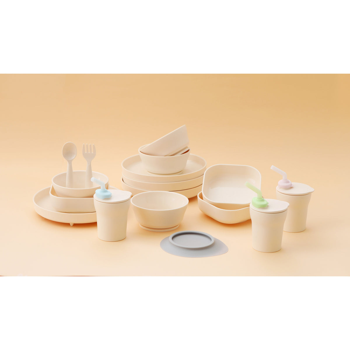 miniware-first-bite-set-pla-cereal-suction-bowl-vanilla-silicone-spoon-and-cover-in-aqua- (11)