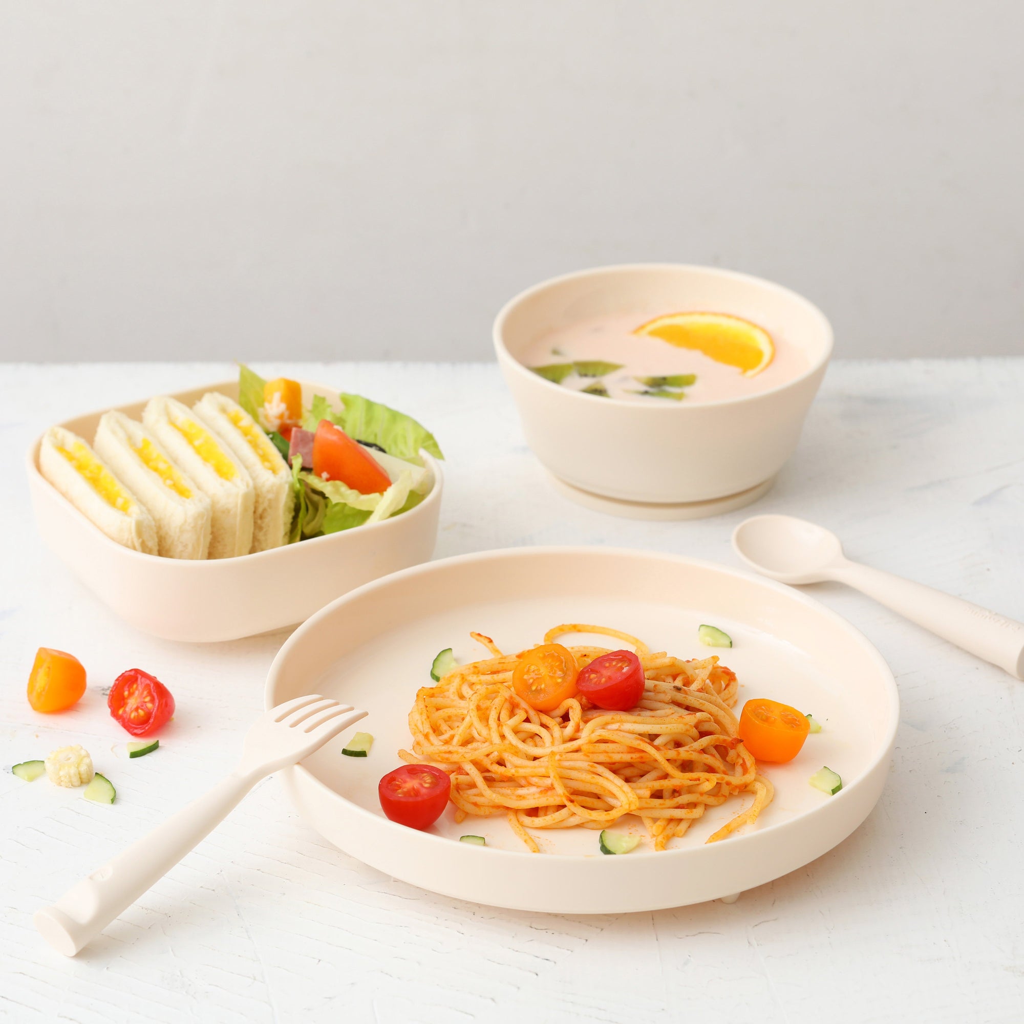 miniware-little-foodie-pla-suction-bowl-+-plate-+-cutlery-set-+-silicone-cover-in-cotton-candy-+-sippy-cup-set- (18)