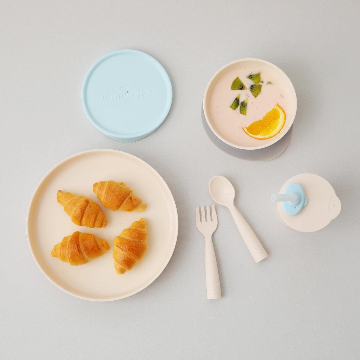 miniware-little-foodie-pla-suction-bowl-plate-cutlery-set-silicone-cover-in-aqua-sippy-cup-set- (3)