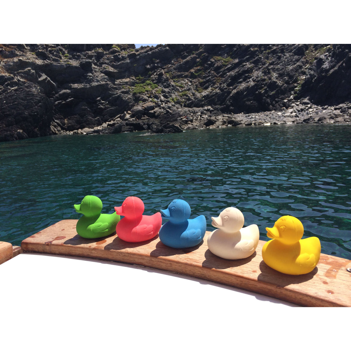 oli-&amp;-carol-extra-large-monochrome-ducks-teether- (56)