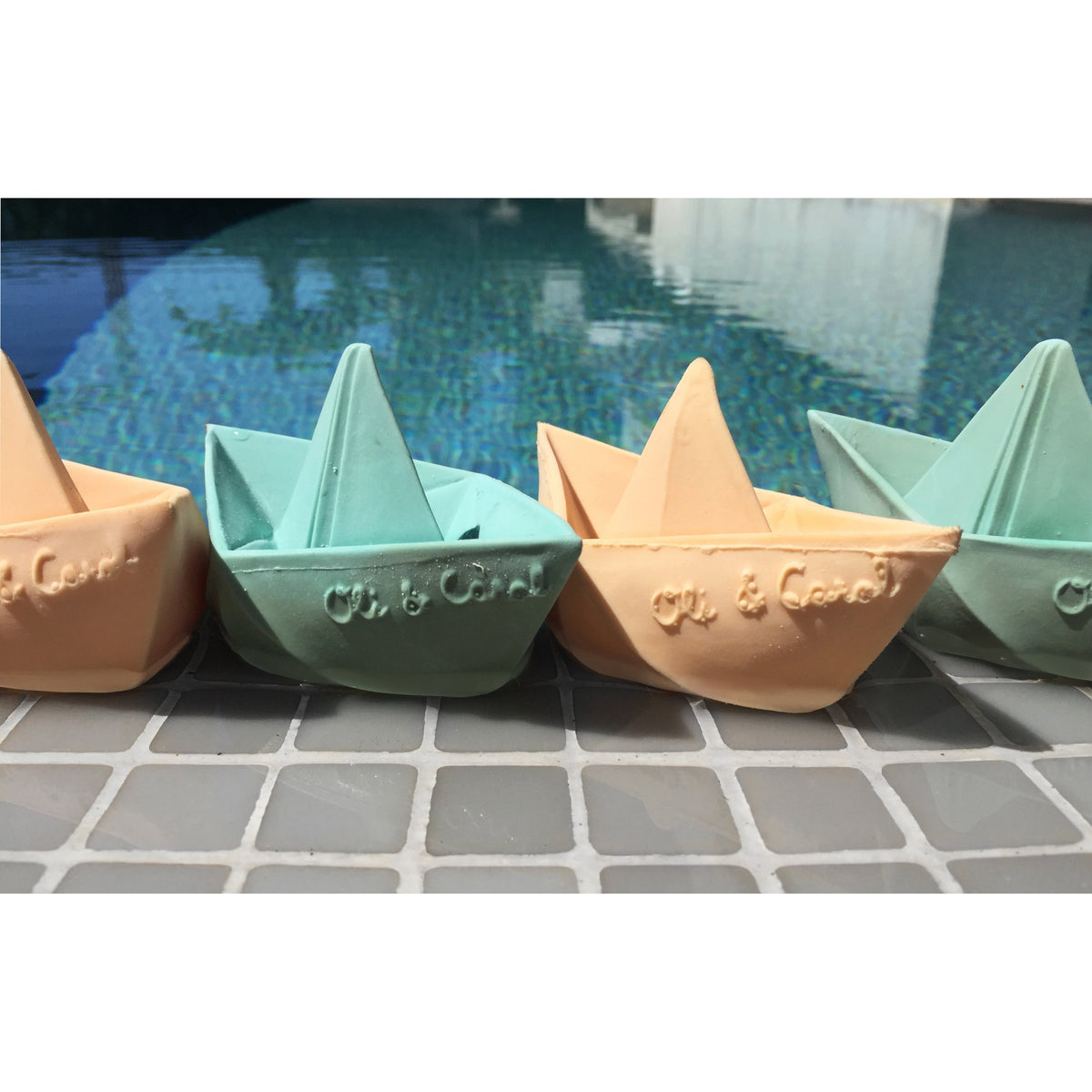 oli-&amp;-carol-origami-boat-nude- (25)