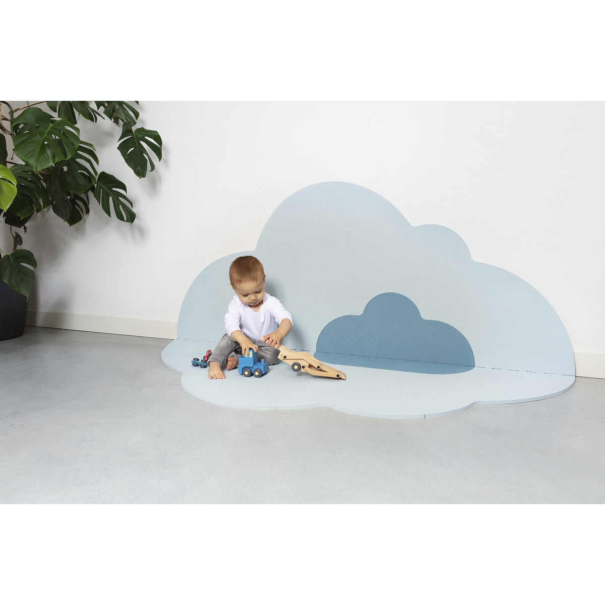 quut-playmat-head-in-the-clouds-l-175-x-145cm-dusty-blue- (9)