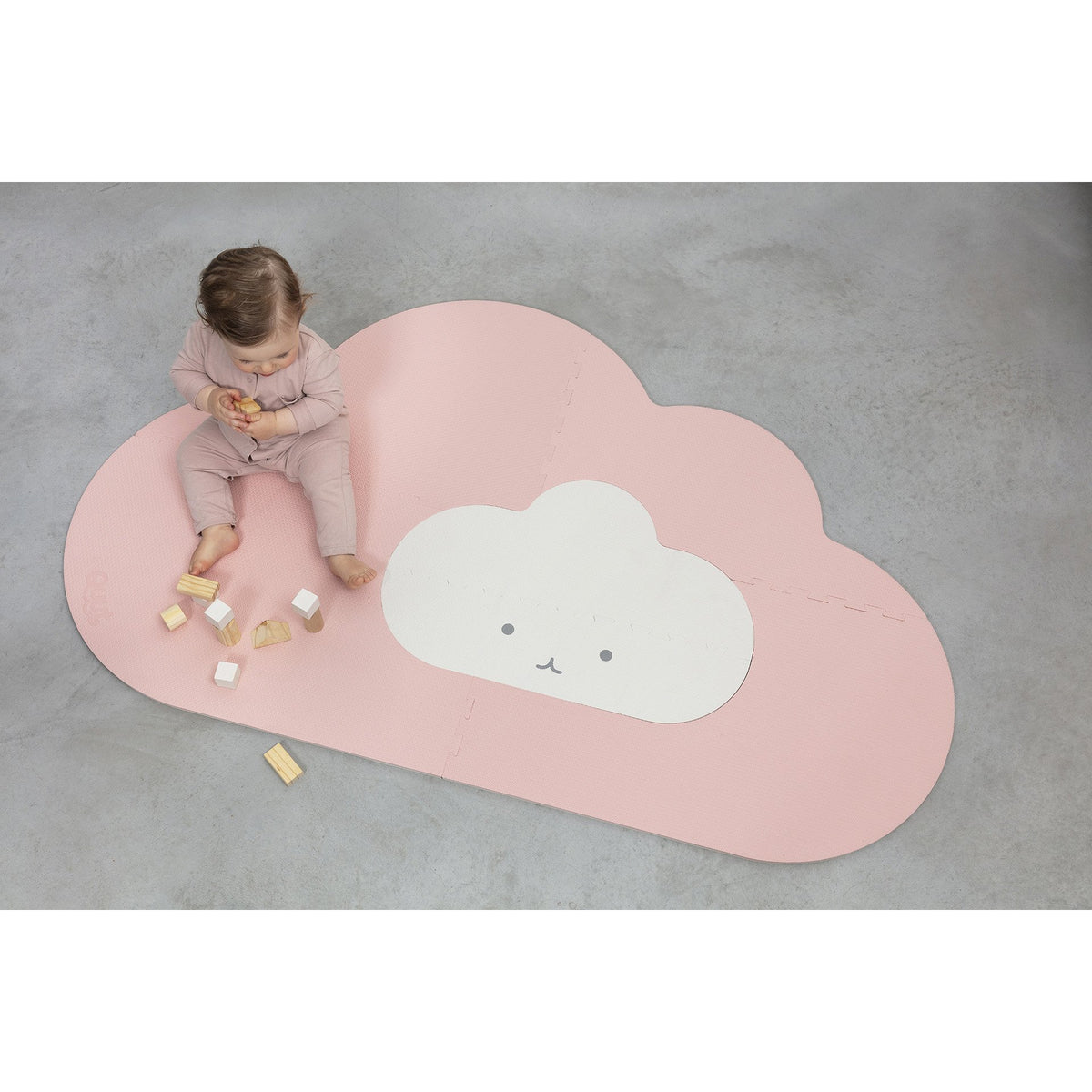 quut-playmat-head-in-the-clouds-s-145-x-90cm-blush-rose- (6)