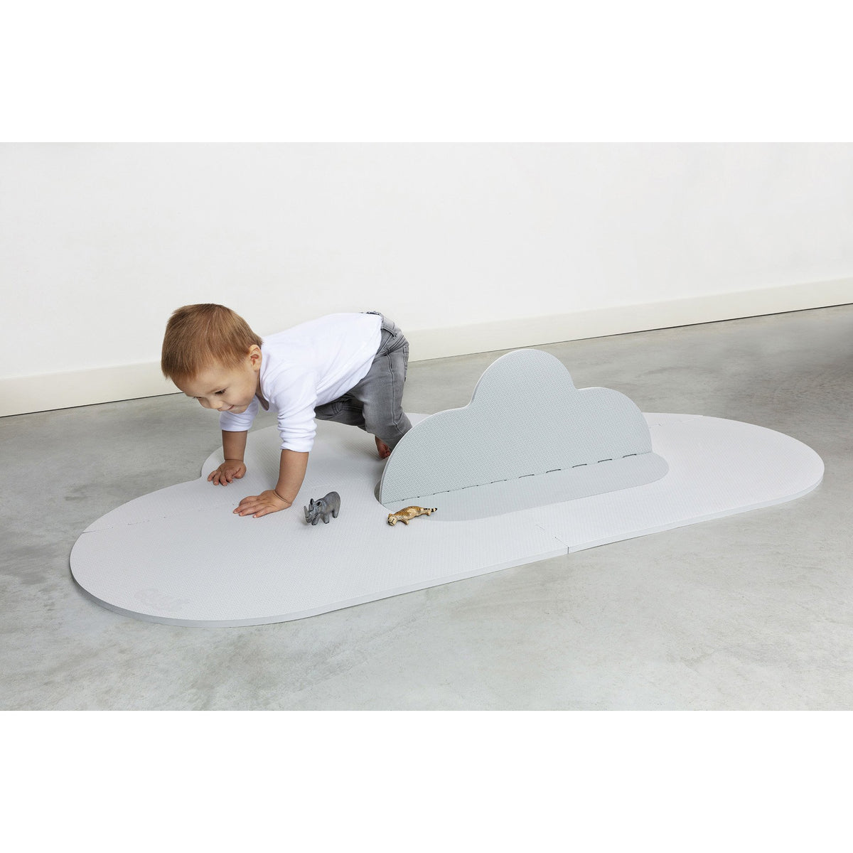 quut-playmat-head-in-the-clouds-s-145-x-90cm-pearl-grey- (8)