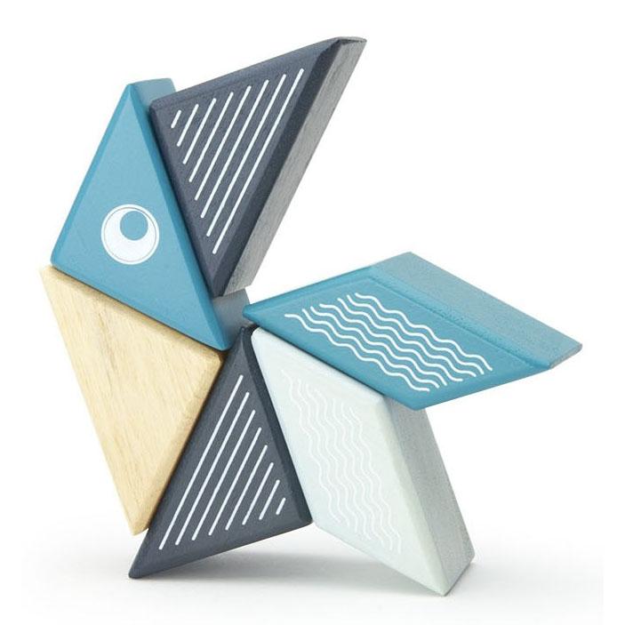 tegu-travel-pal-whale-magnetic-wooden-blocks- (4)