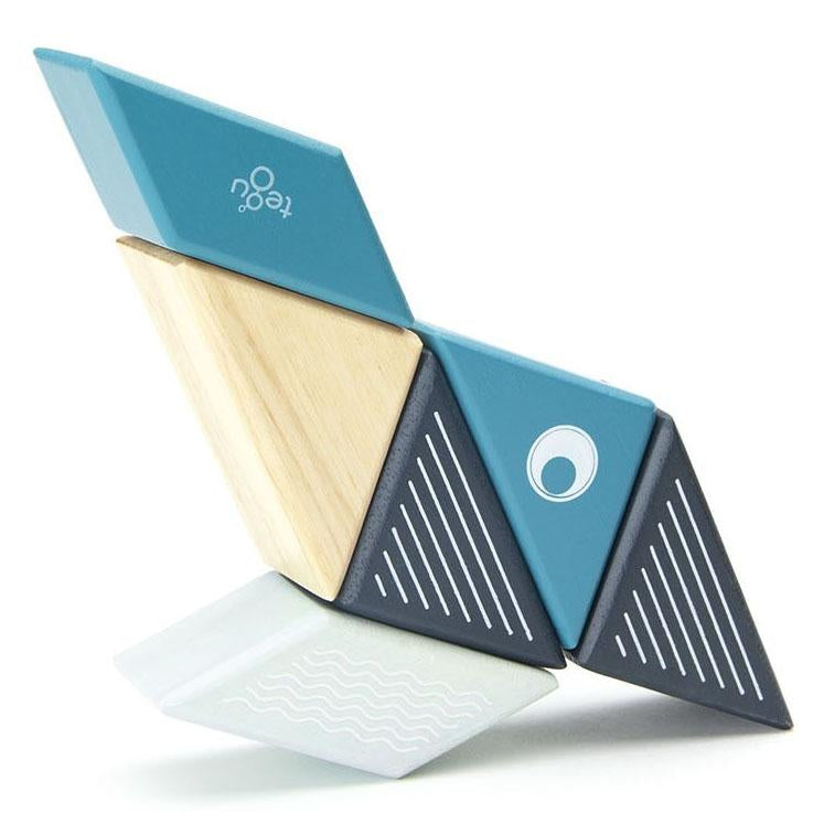 tegu-travel-pal-whale-magnetic-wooden-blocks- (6)