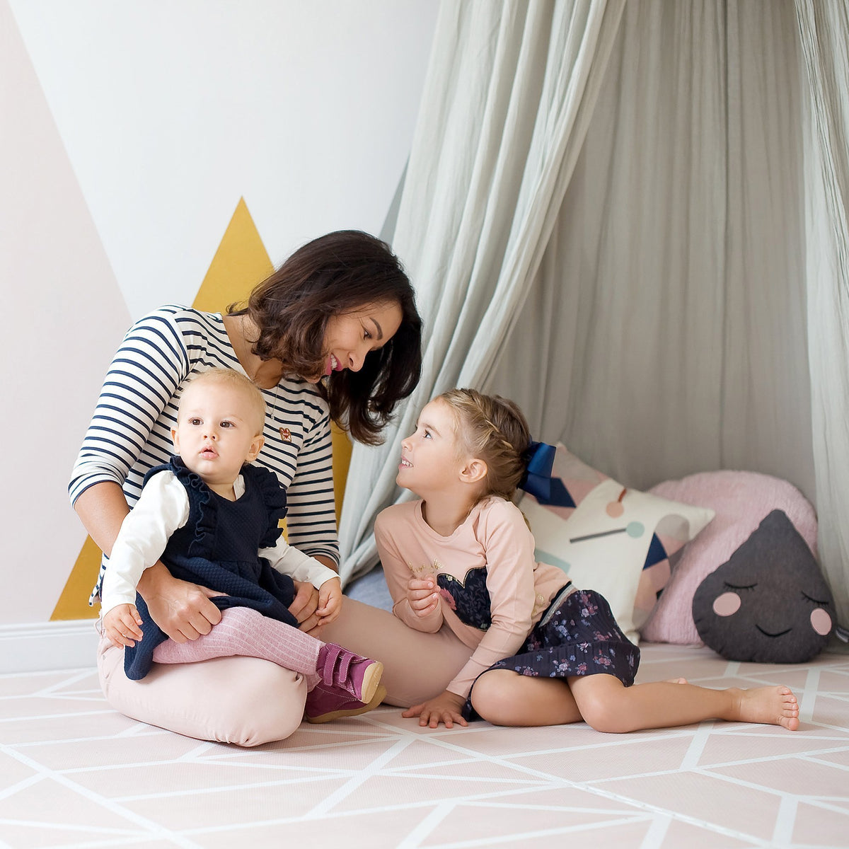 toddlekind-prettier-playmat-nordic-vintage-nude-120x180cm-6-tiles-&amp;-12-edging-borders- (18)
